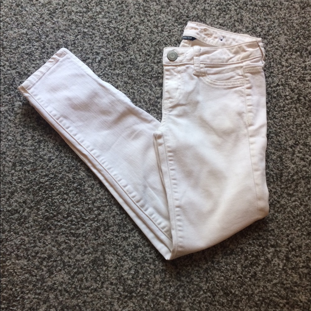 American Eagle White Crop Zipper Detail Jegging